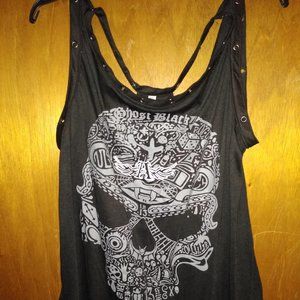 Sleeveless sexy tank top with skulls